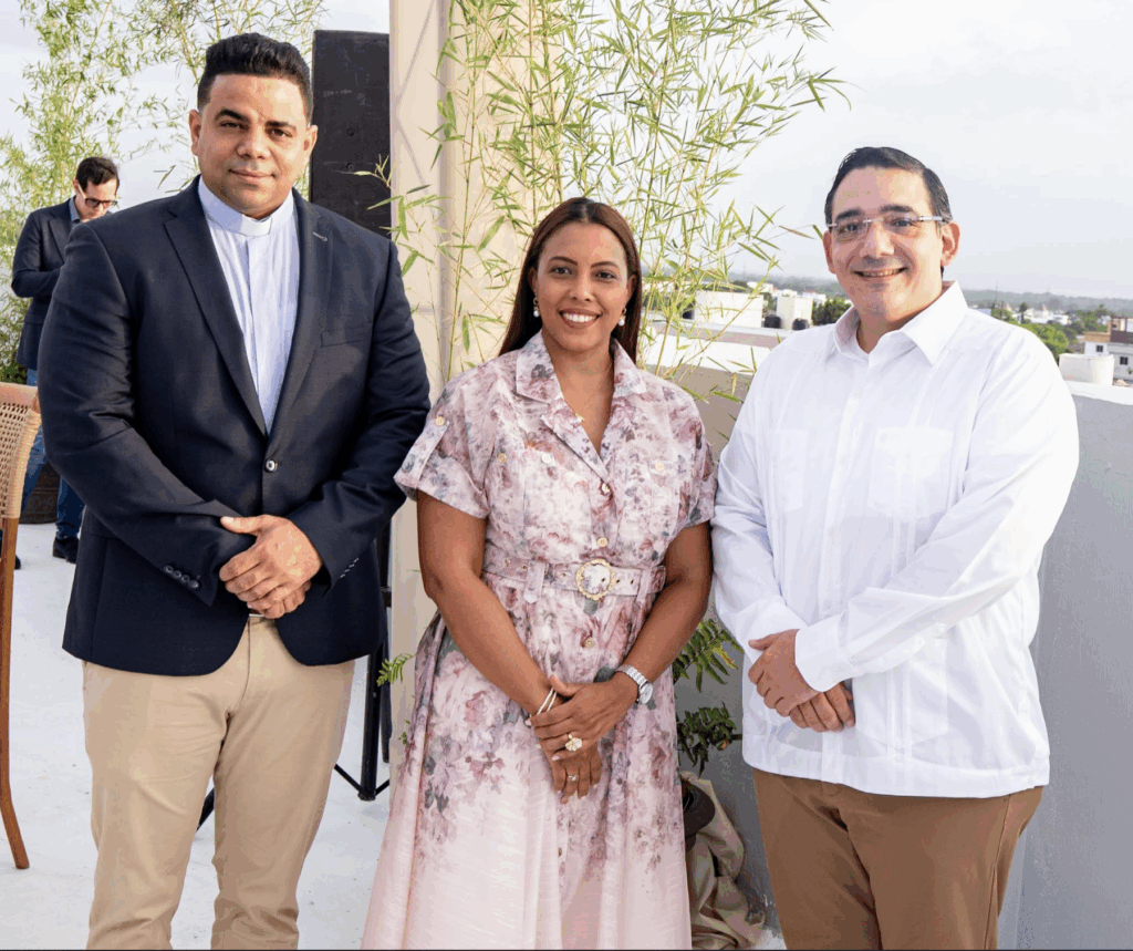 Darwin Rosario, Abril Beato y Elías Sebelen